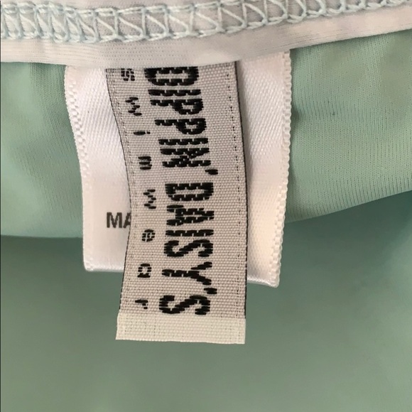 NWT Dippin’ Daisy’s hi-waist hi-leg marble bikini - Picture 5 of 9